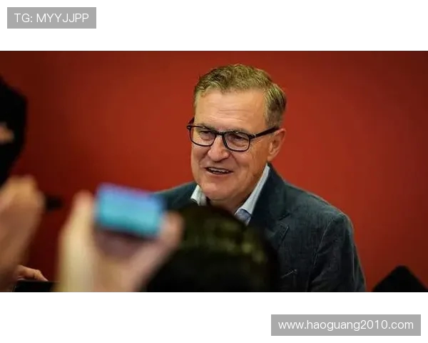 法尔克：凯恩解约金1月底到期 拜仁将集中谈续约事宜